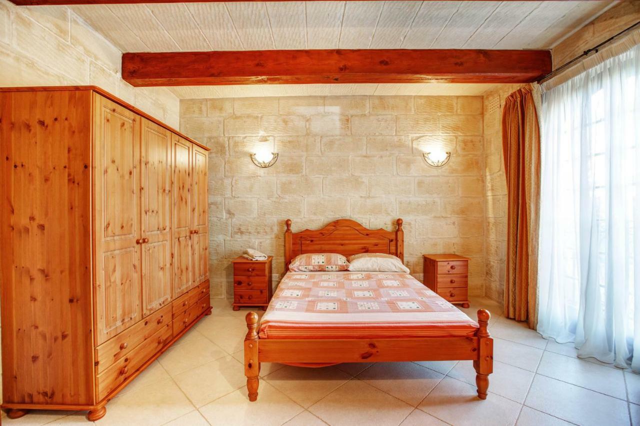 Il-Palma Holiday Farmhouse With Sunny Private Pool In Island Of Gozo Gharb  Exterior photo